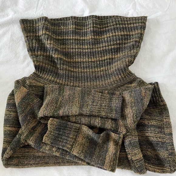 Maggy London turtle neck long sleeves sweater dress unused size Medium - Picture 9 of 12